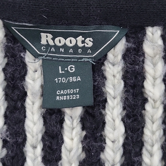 Roots Shawl Collar Zip-Up Sweater in Black and Grau - Picture 4 of 5
